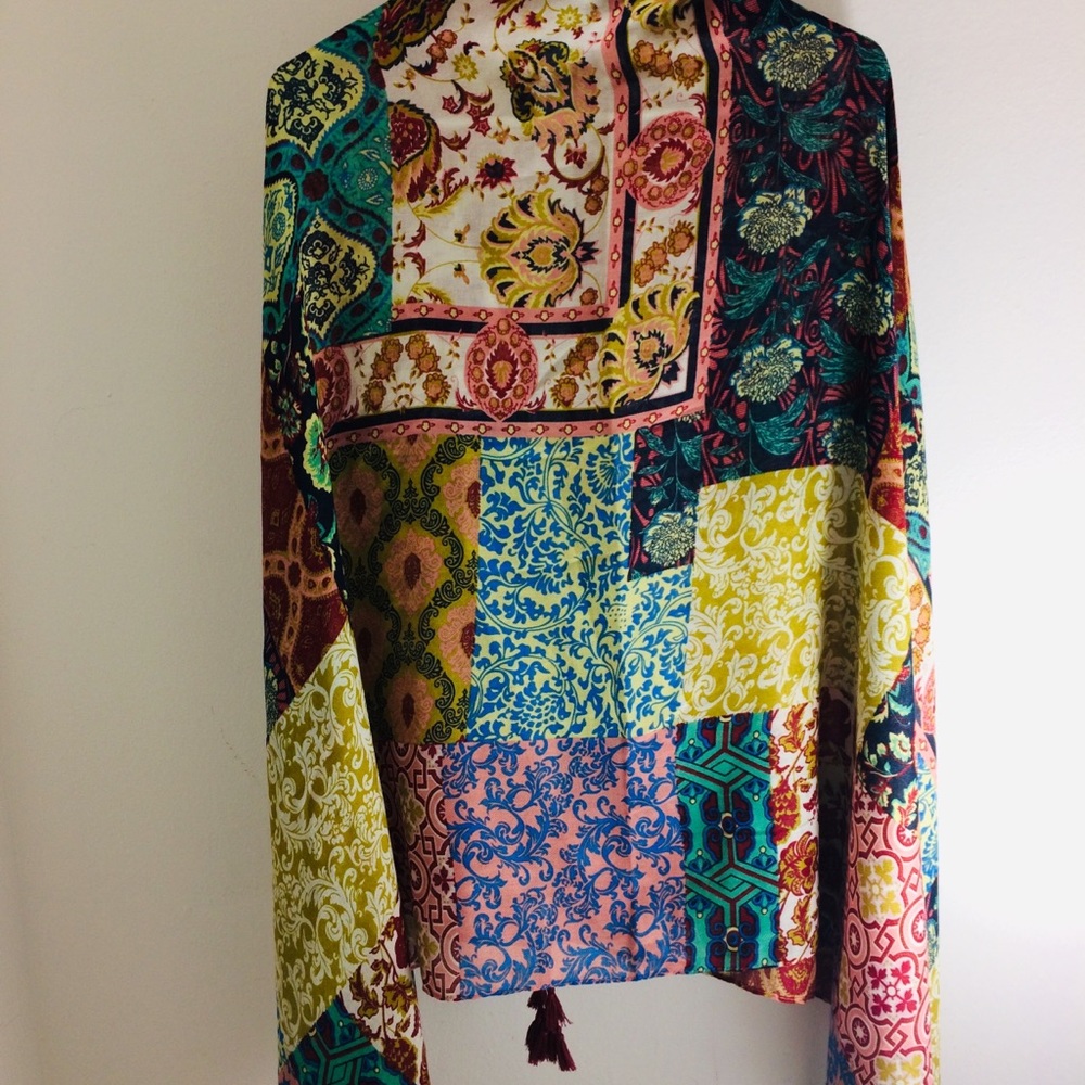 *Scarf - Picture 3 of 5